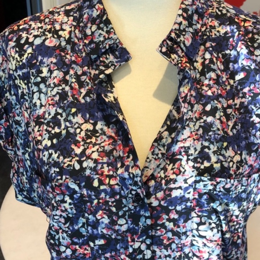 Rails Britt Tahiti Floral Rayon Button Down Top Like New✅ S/M - Picture 7 of 9